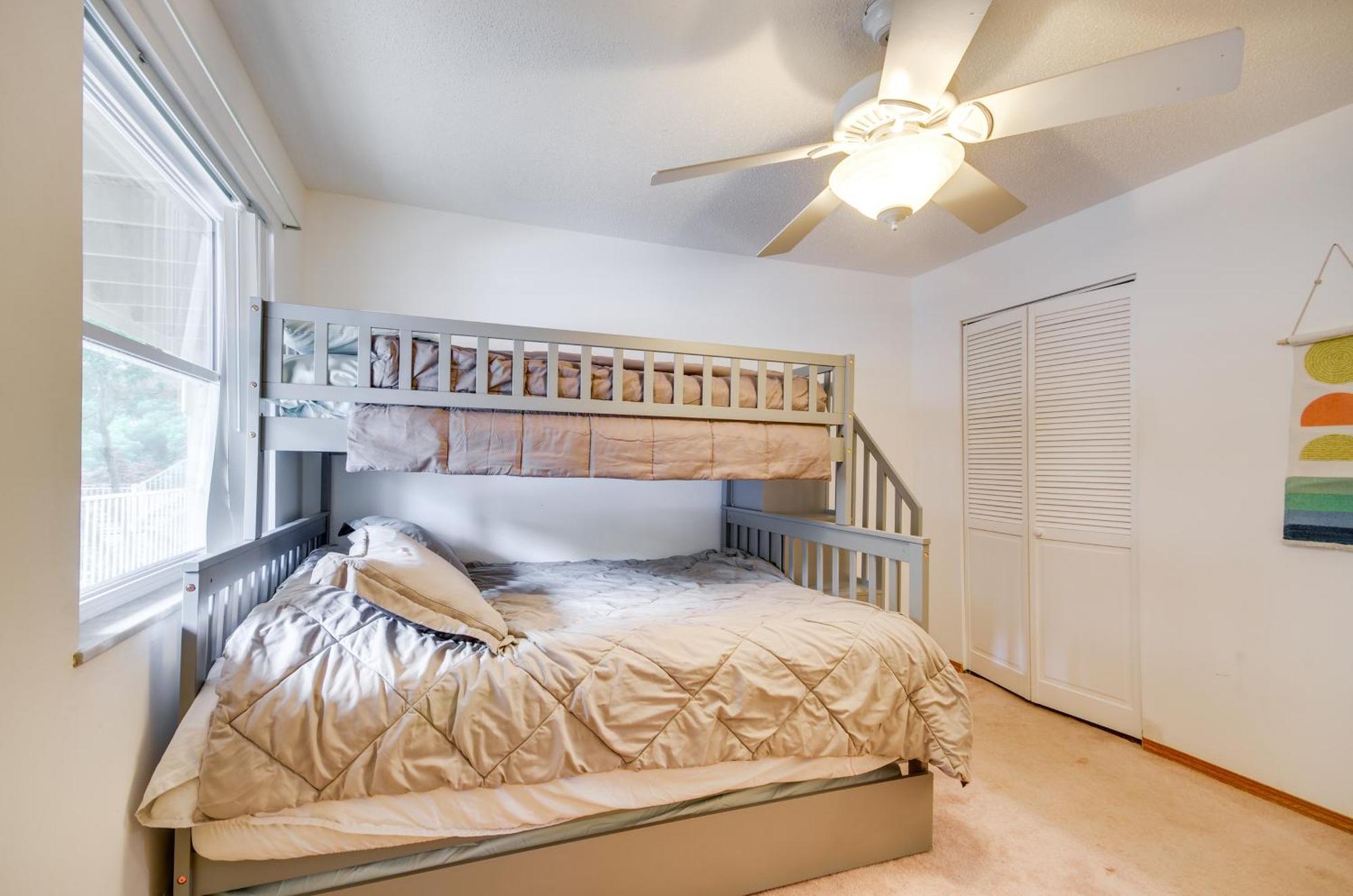 Cozy Lake Ozark Condo Rental With Grill, Pool Access Екстер'єр фото